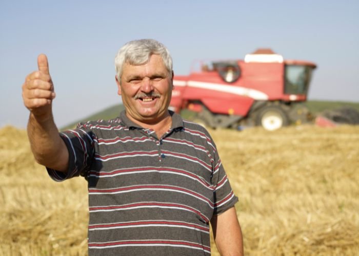 happy farmer with zero balance accounts in india